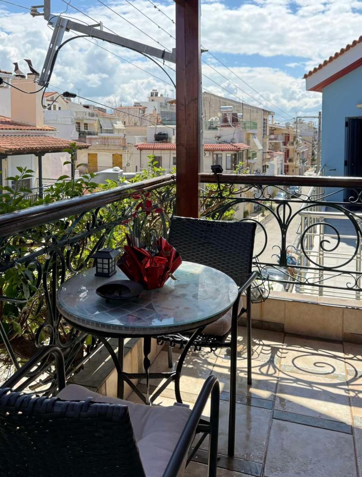 Στούντιο Κέντρου Άνω Πόλης Πάτραςアパートメント エクステリア 写真